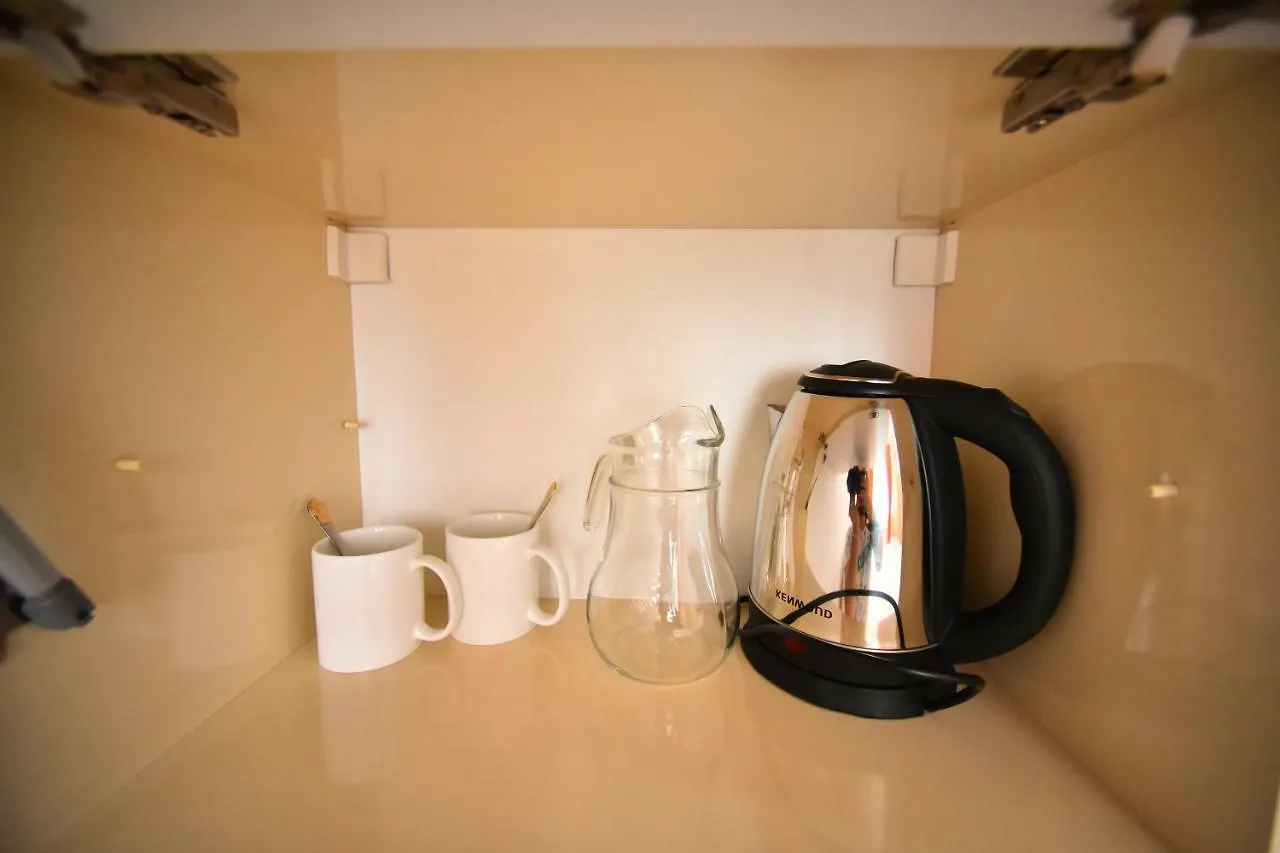 Orange Home Hotel Батуми 2*,